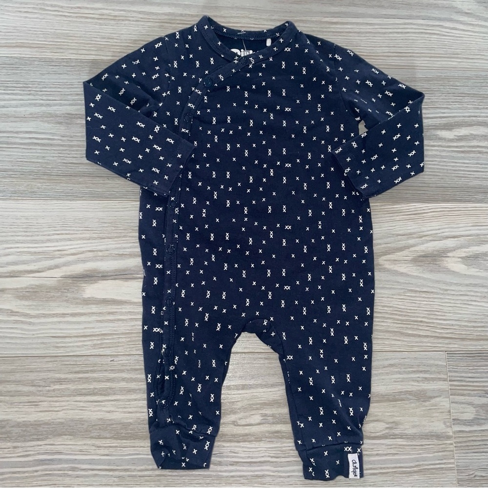 Dirkje Baby Boys Sleep & Play Sleeper 3M Blue “X” Print Snap Footie-Free